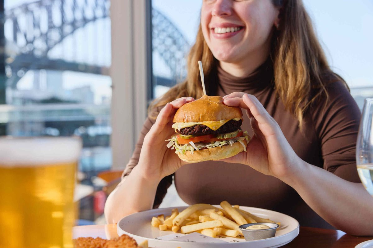 Burger and beer by the Harbour Bridge